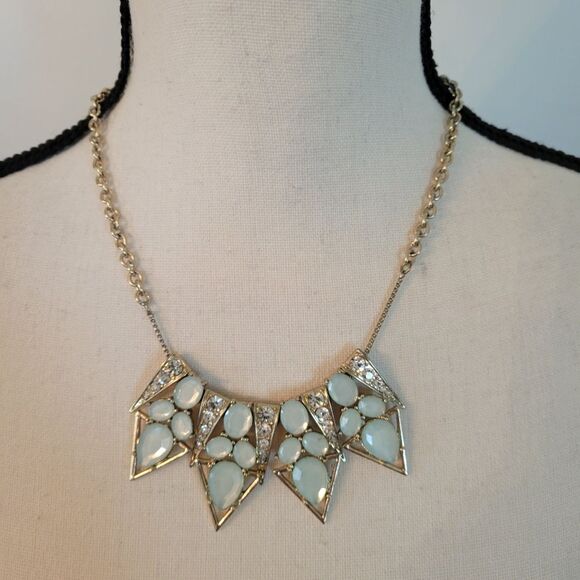 Pointed arrow light blue stones and white saphire stones on gold tone necklace - Picture 1 of 3